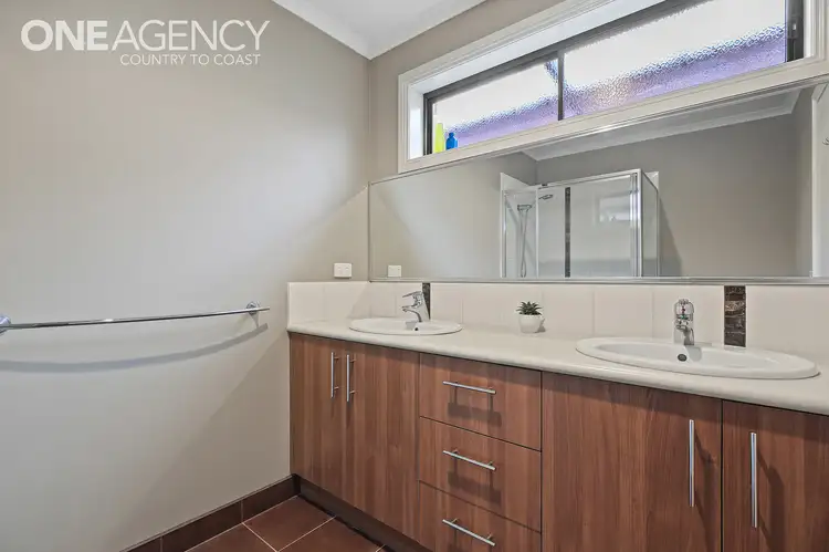Fifth view of Homely house listing, 77 Dawson Drive, Warragul VIC 3820