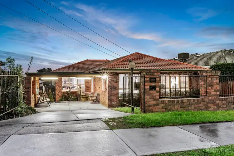 15 Lascelles Avenue, Viewbank VIC 3084