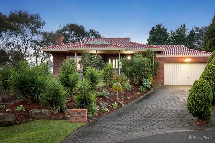 4 Angela Close, Eltham North VIC 3095