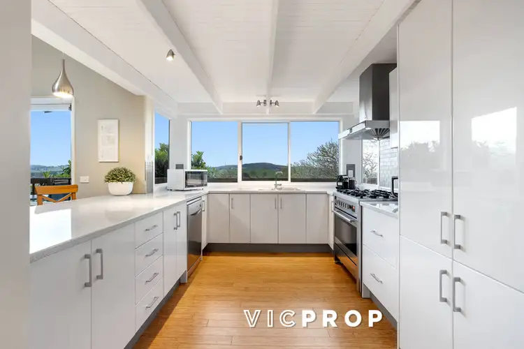 7 Ormonde Road, Ferntree Gully VIC 3156