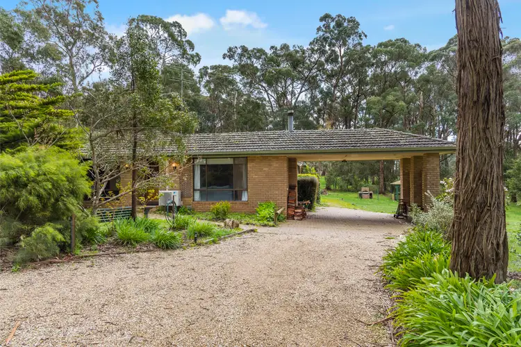 105 Feeneys Lane, Benloch VIC 3435