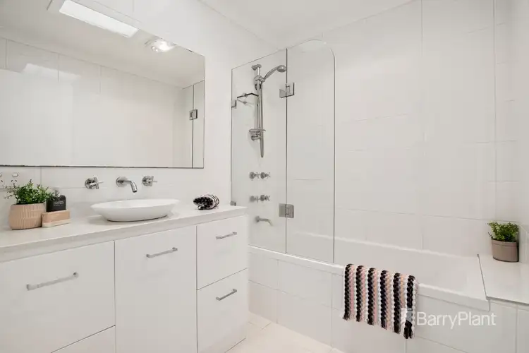 Sixth view of Homely unit listing, 2/3 Collocott Street, Mordialloc VIC 3195