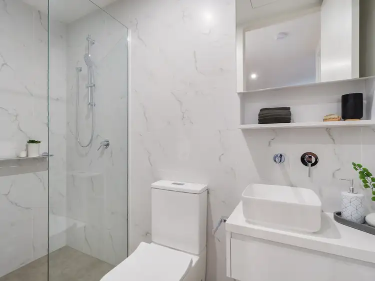 Fifth view of Homely apartment listing, 2/253 Neerim Road, Carnegie VIC 3163