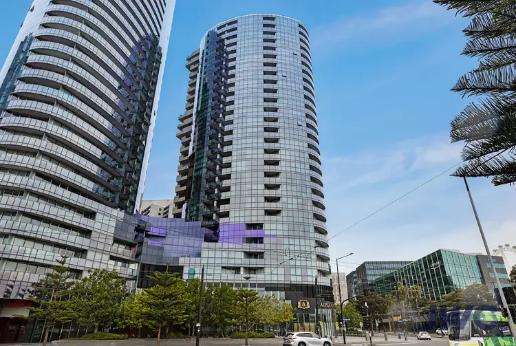 241 Harbour Esplanade