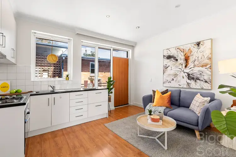 14/27 Robe Street, St Kilda VIC 3182