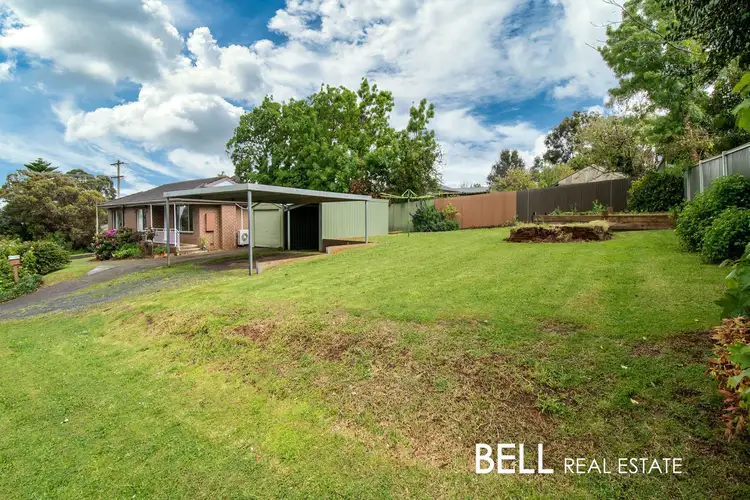 1 Meadow Court, Wandin North VIC 3139