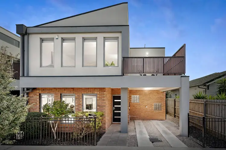 1/84 Kingsville Street, Kingsville VIC 3012