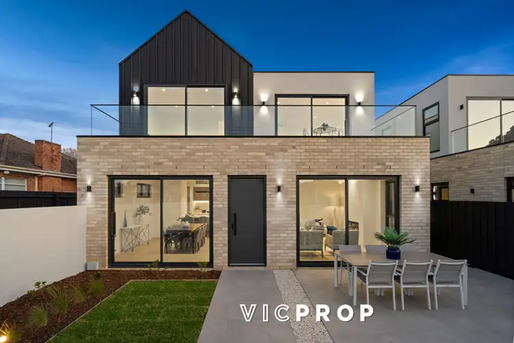 1/4 Ardgour Street, Balwyn North VIC 3104