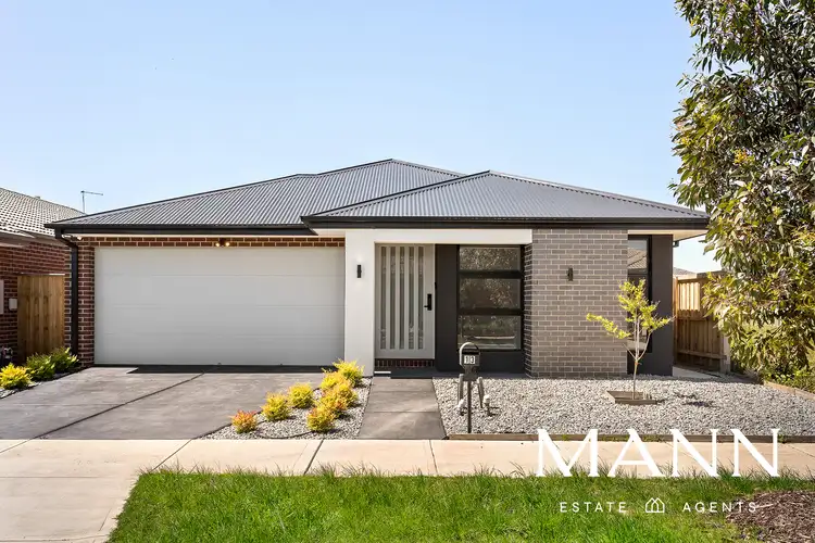 13 Puckle Avenue, Mickleham VIC 3064