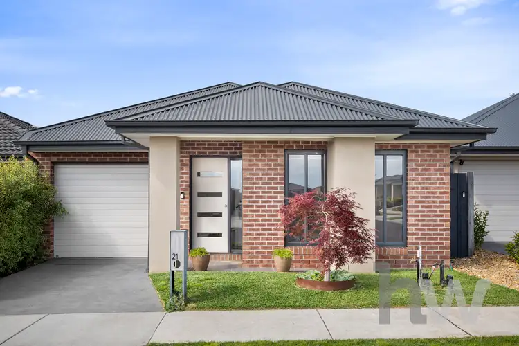 21 Vaughan Drive, Armstrong Creek VIC 3217