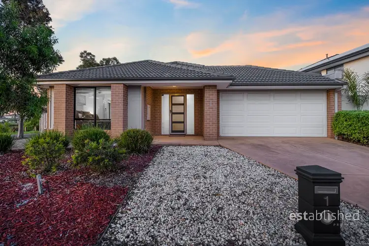 1 Brindabella Chase, Sanctuary Lakes VIC 3030