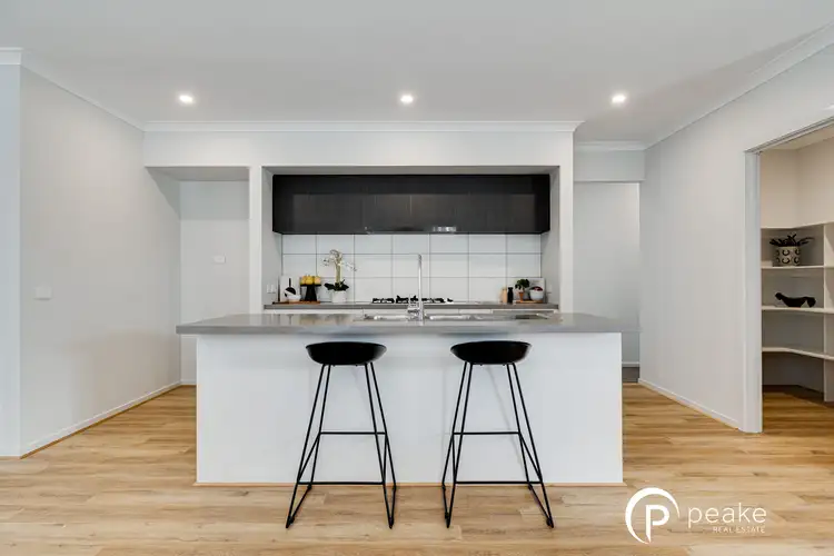 Sixth view of Homely house listing, 10 Lexington Parade, Berwick VIC 3806