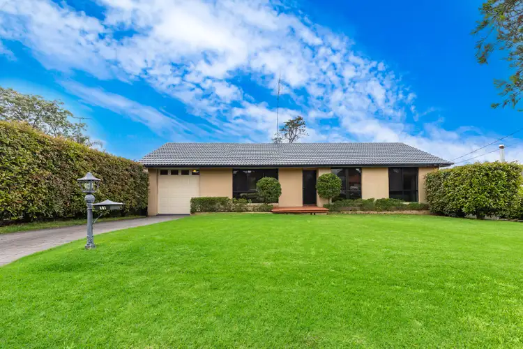 11 Inverness Road, South Penrith NSW 2750