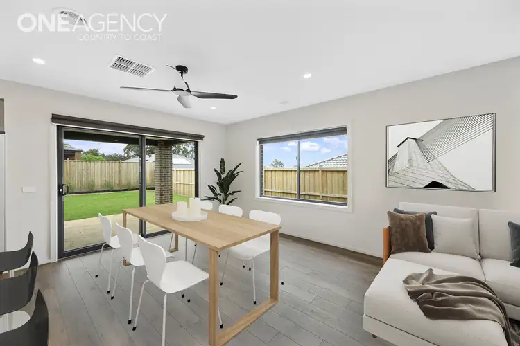 Fifth view of Homely house listing, 31 Palladium Boulevard, Drouin VIC 3818