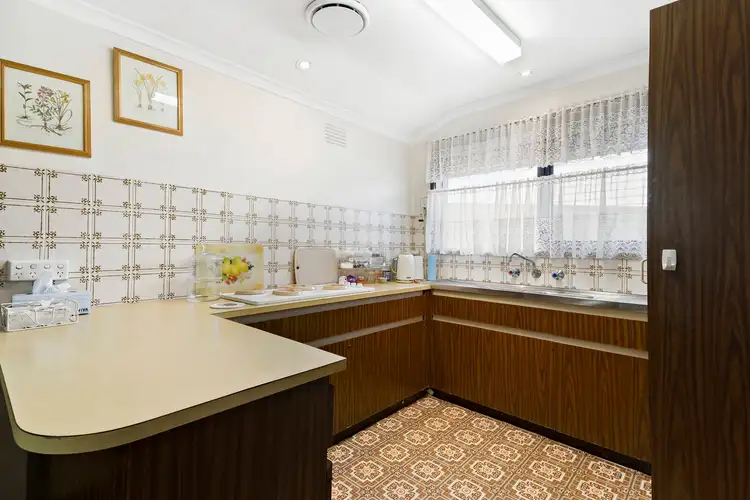 Third view of Homely villa listing, 2/7 Gordon Parade, Yarraville VIC 3013