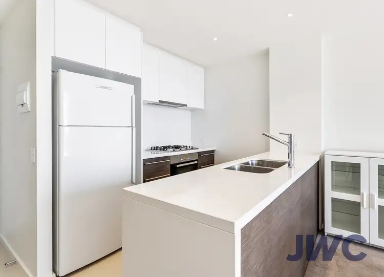 Third view of Homely apartment listing, 3304/318 Russell Street, Melbourne VIC 3000