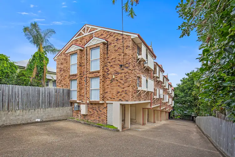 Main view of Homely townhouse listing, 2/16 Ada Street, Taringa QLD 4068