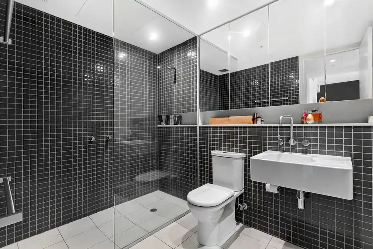 Fifth view of Homely apartment listing, 1903/1 Freshwater Place, Southbank VIC 3006