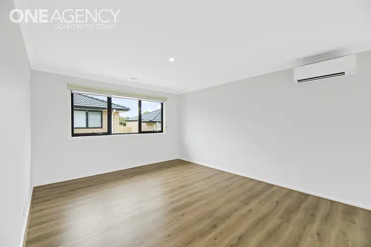 Fifth view of Homely unit listing, 8/12 Mckindlay Street, Drouin VIC 3818