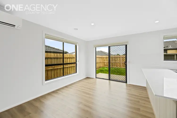 Sixth view of Homely unit listing, 8/12 Mckindlay Street, Drouin VIC 3818