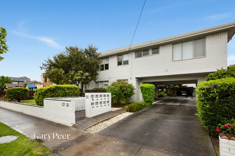 2/37-39 Fisher Street, Malvern East VIC 3145