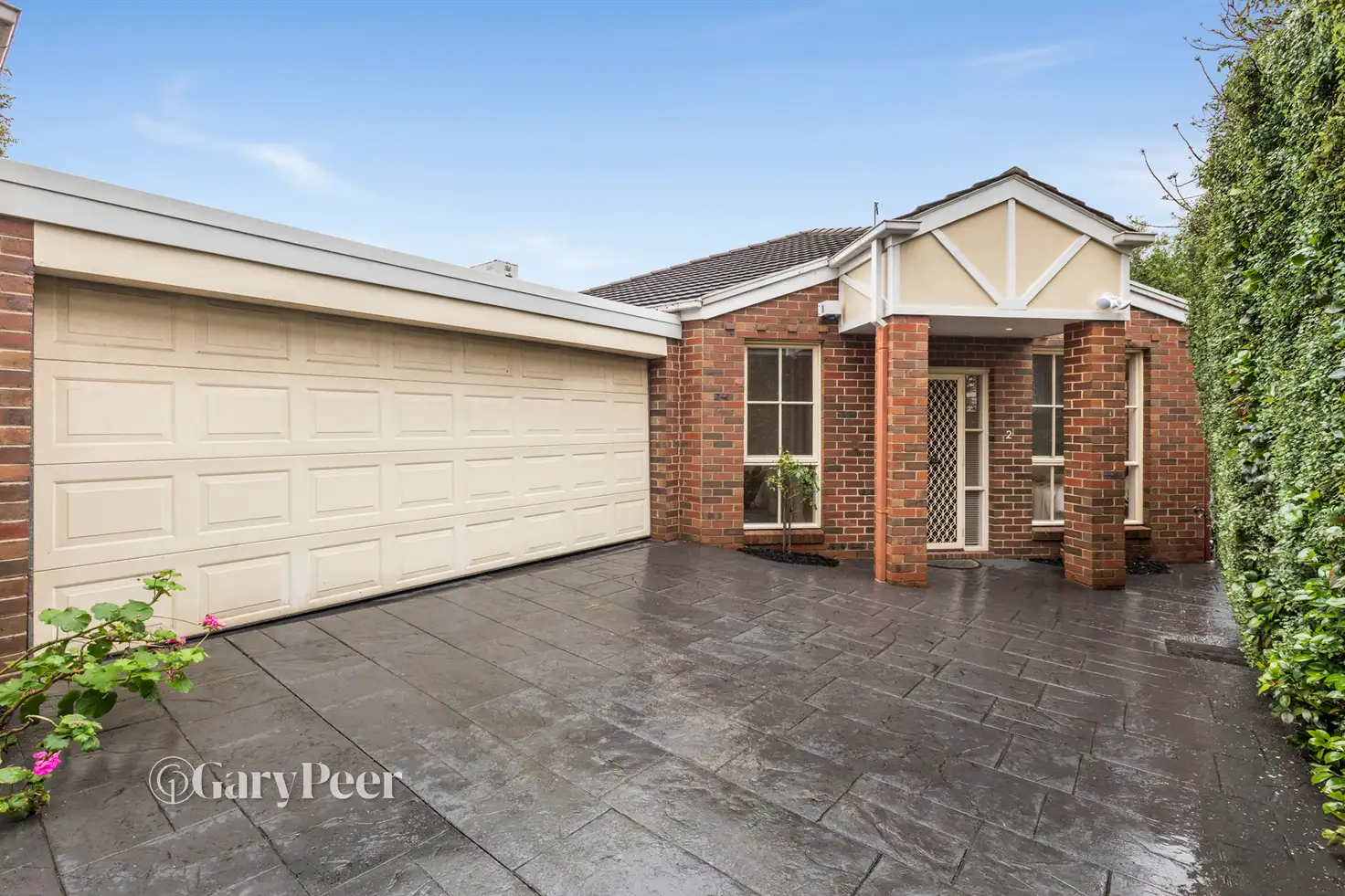 Main view of Homely unit listing, 2/8 Jean Street, Mckinnon VIC 3204