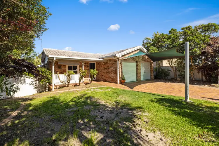 17 De Castella Drive, Boambee East NSW 2452