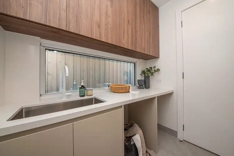 Sixth view of Homely townhouse listing, 2/364 Nepean Highway, Parkdale VIC 3195