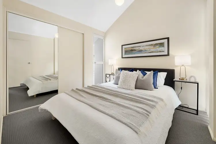 Sixth view of Homely unit listing, 5/77 Sherwood Road, Toowong QLD 4066