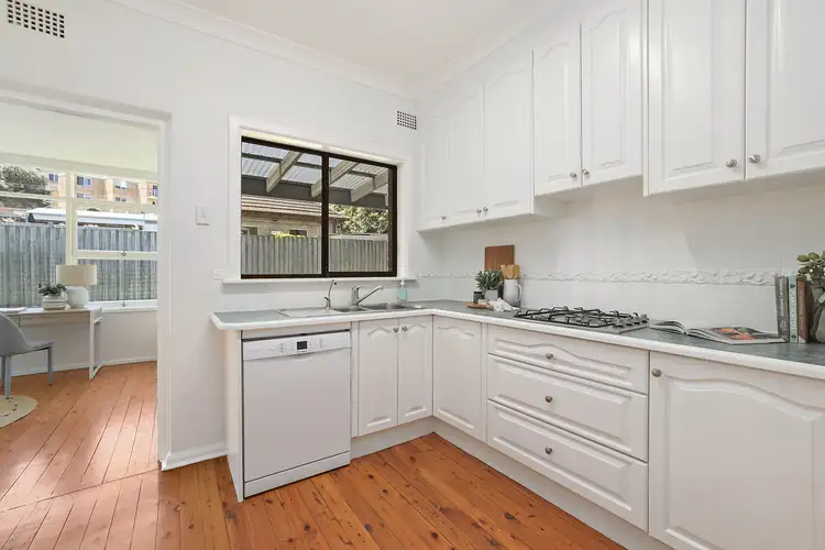 Fourth view of Homely house listing, 1/7 Ocean View Road, Freshwater NSW 2096