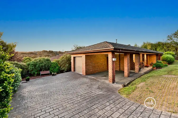 2/11 Bryan Court, Eltham VIC 3095