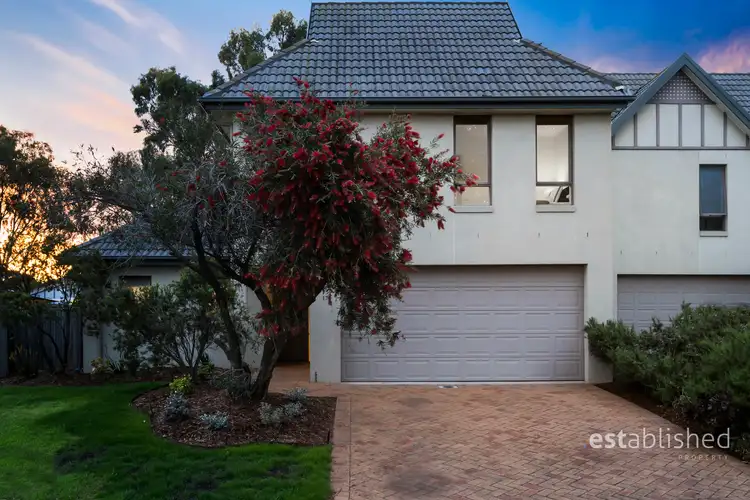 17/1 Greg Norman Drive, Sanctuary Lakes VIC 3030