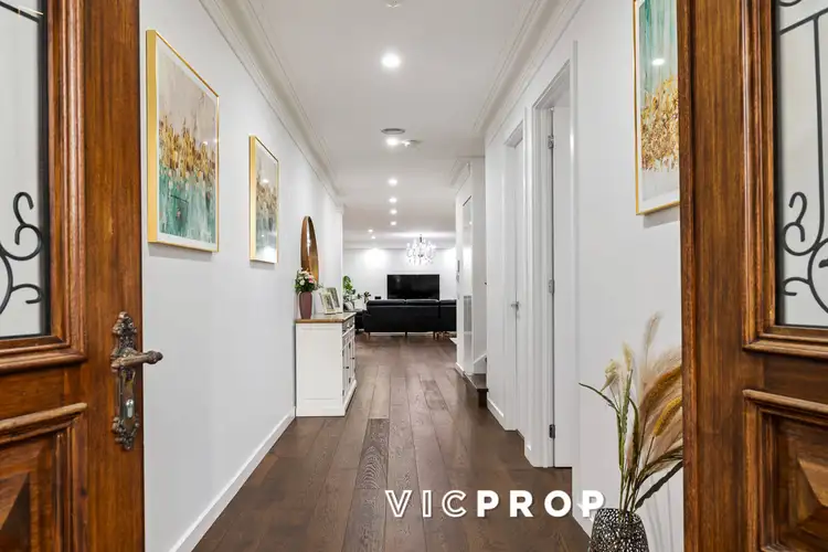 7 Dunloe Avenue, Mont Albert North VIC 3129