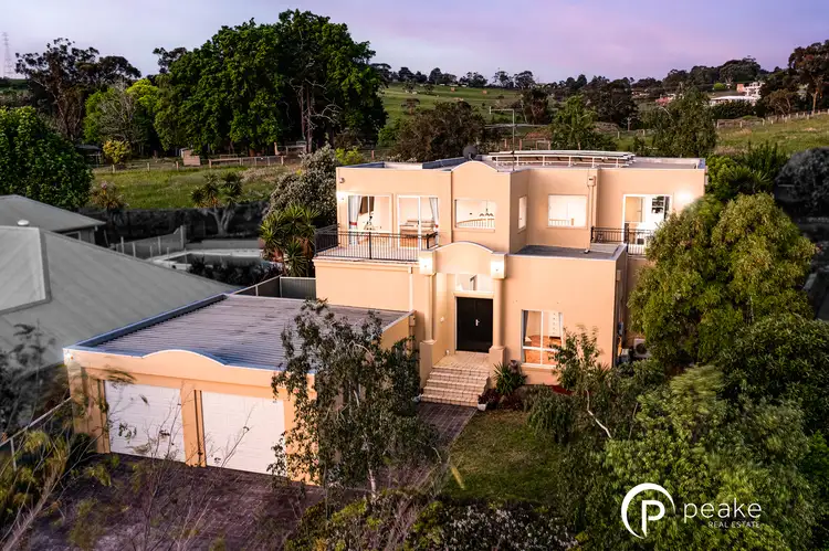 18 Natren Court, Berwick VIC 3806