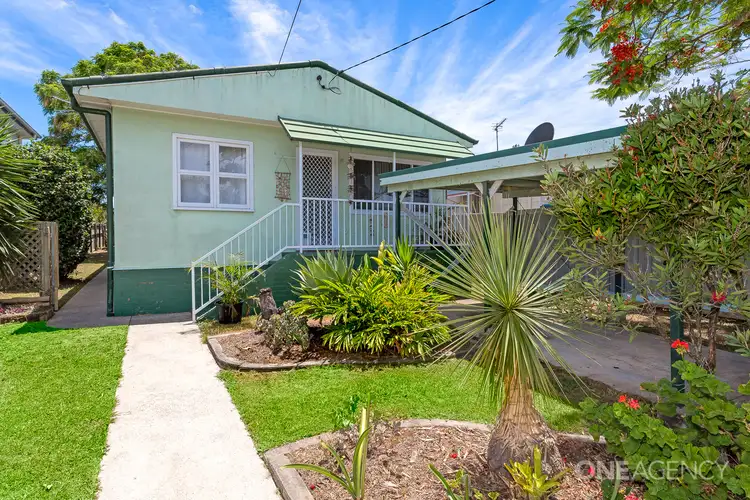 24 Bailey Street, Woody Point QLD 4019