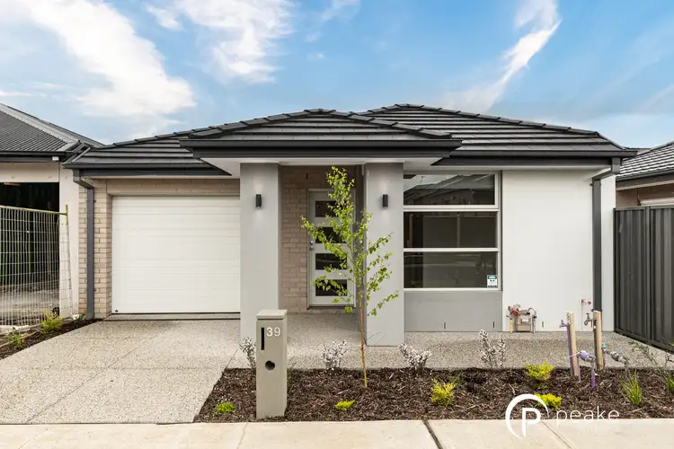Main view of Homely house listing, 39 Ravello Avenue, Berwick VIC 3806