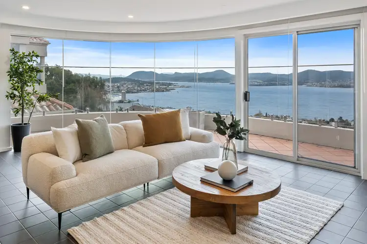 2/22 Marlborough Street, Sandy Bay TAS 7005
