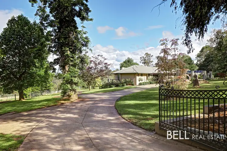 8 Cherry Road, Avonsleigh VIC 3782