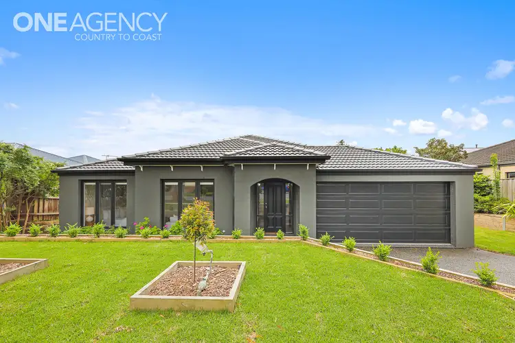 27 Riviera Drive, Berwick VIC 3806