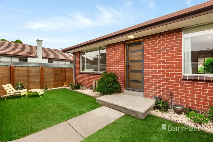 Main view of Homely unit listing, 2/9 Crown Avenue, Mordialloc VIC 3195