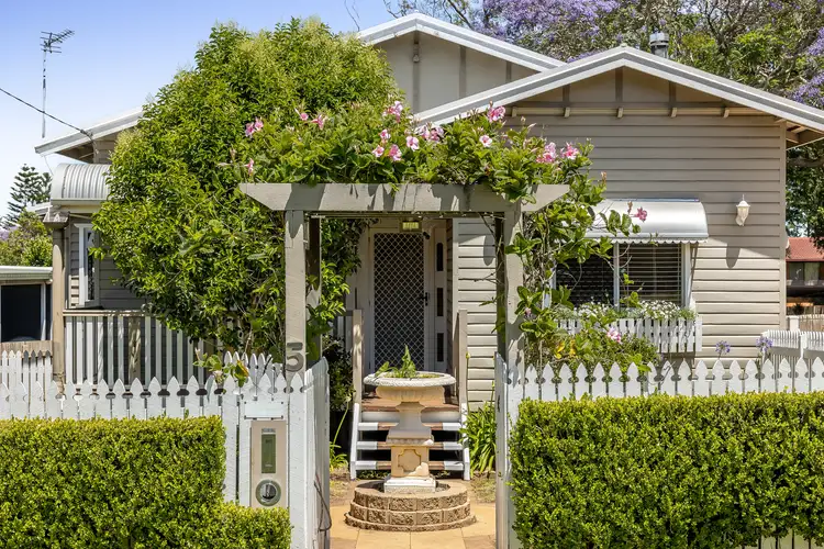 5 Listohan Street, North Toowoomba QLD 4350