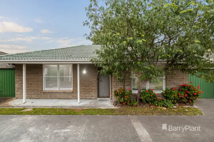 Main view of Homely unit listing, 2/19 Wickham Road, Hampton East VIC 3188