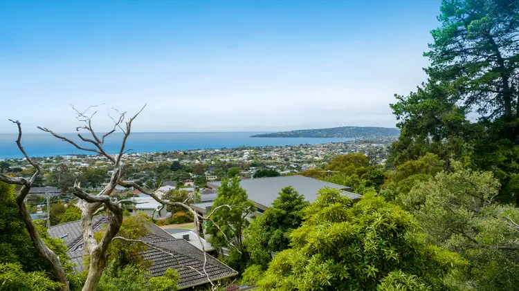 14 Rock Gardens, Dromana VIC 3936