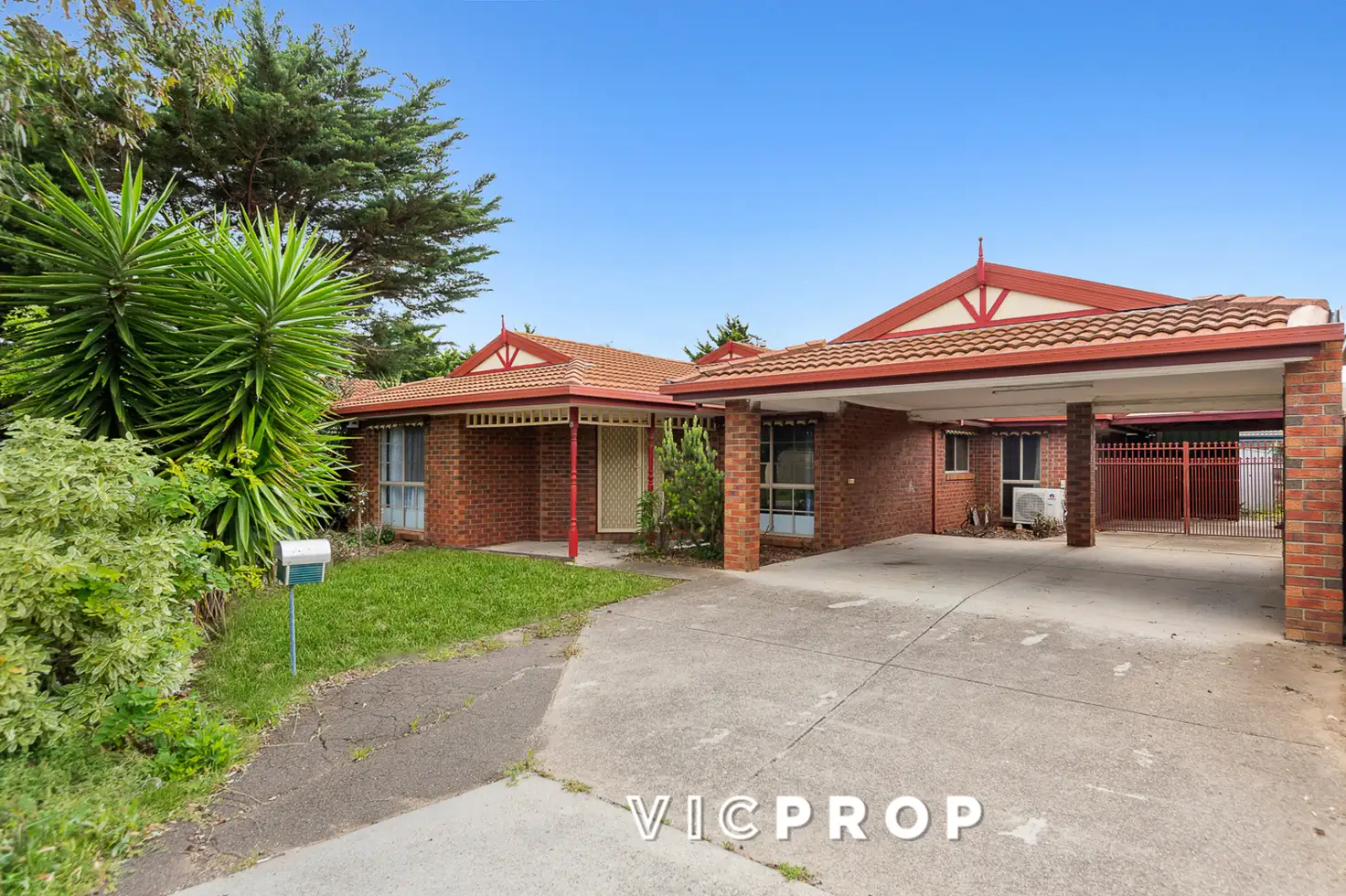Main view of Homely house listing, 8 Gould Walk, Truganina VIC 3029