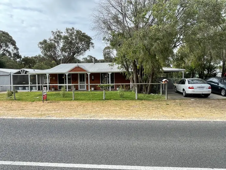 22 Mitchell Road, Preston Beach WA 6215