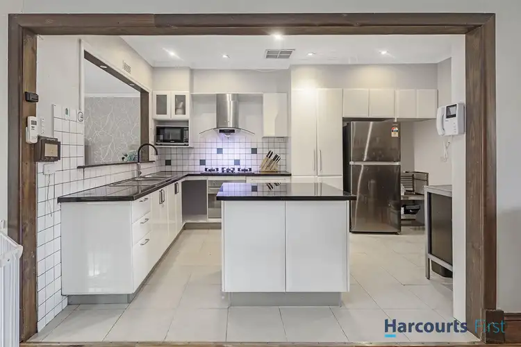 Sixth view of Homely house listing, 1 Agnes Street, Bentleigh East VIC 3165