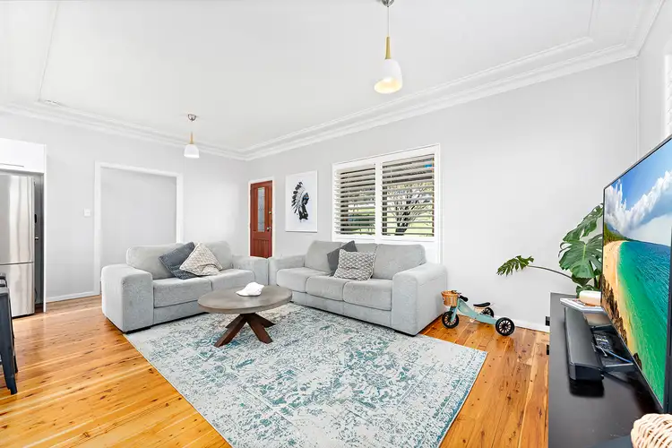 Second view of Homely house listing, 27 Figtree Crescent, Figtree NSW 2525