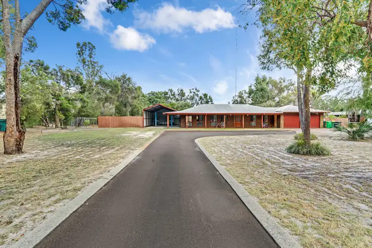 25 Spinnaker Drive, Leschenault WA 6233