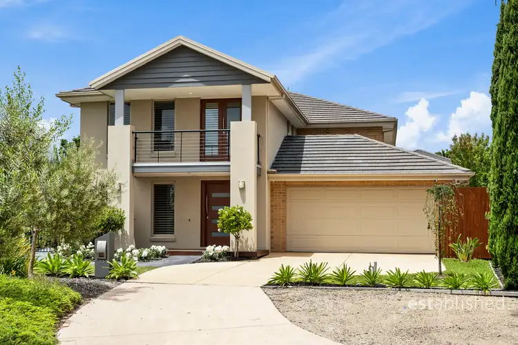 23 Half Moon Terrace, Sanctuary Lakes VIC 3030