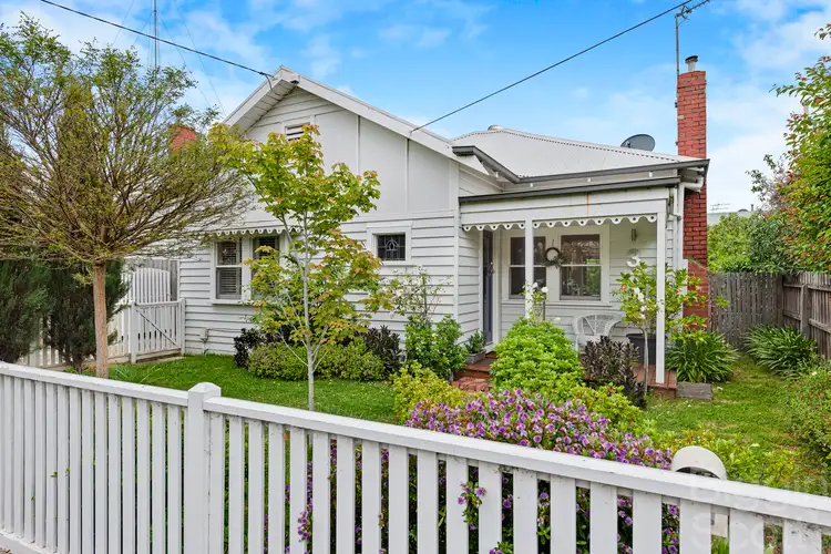 3 Nightingale Street, Newington VIC 3350